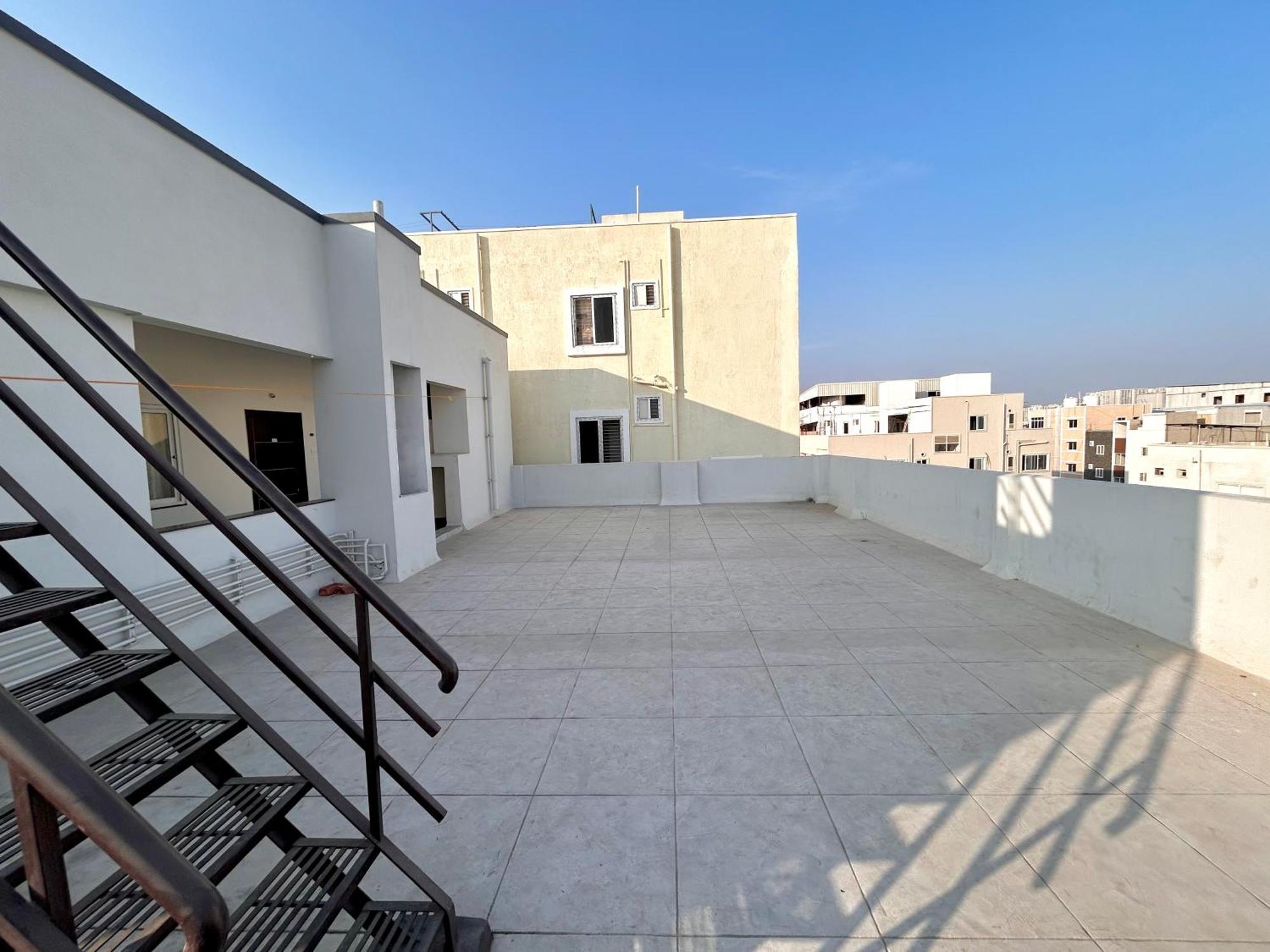 Mee Homes Madhapur Family Fully Furnished 2 Bhk Premium Flats Pent House Apartment