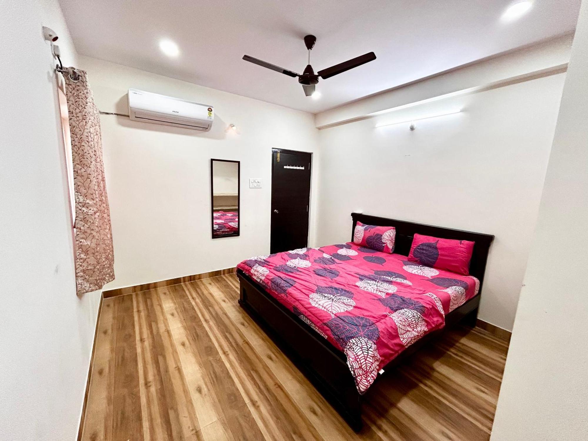 Apartment Mee Homes Madhapur Family Fully Furnished 2 Bhk Premium Flats Pent House Hyderabad