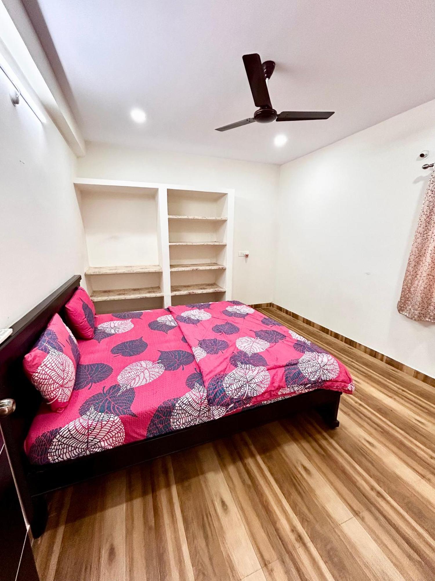 Mee Homes Madhapur Family Fully Furnished 2 Bhk Premium Flats Pent House Hyderabad