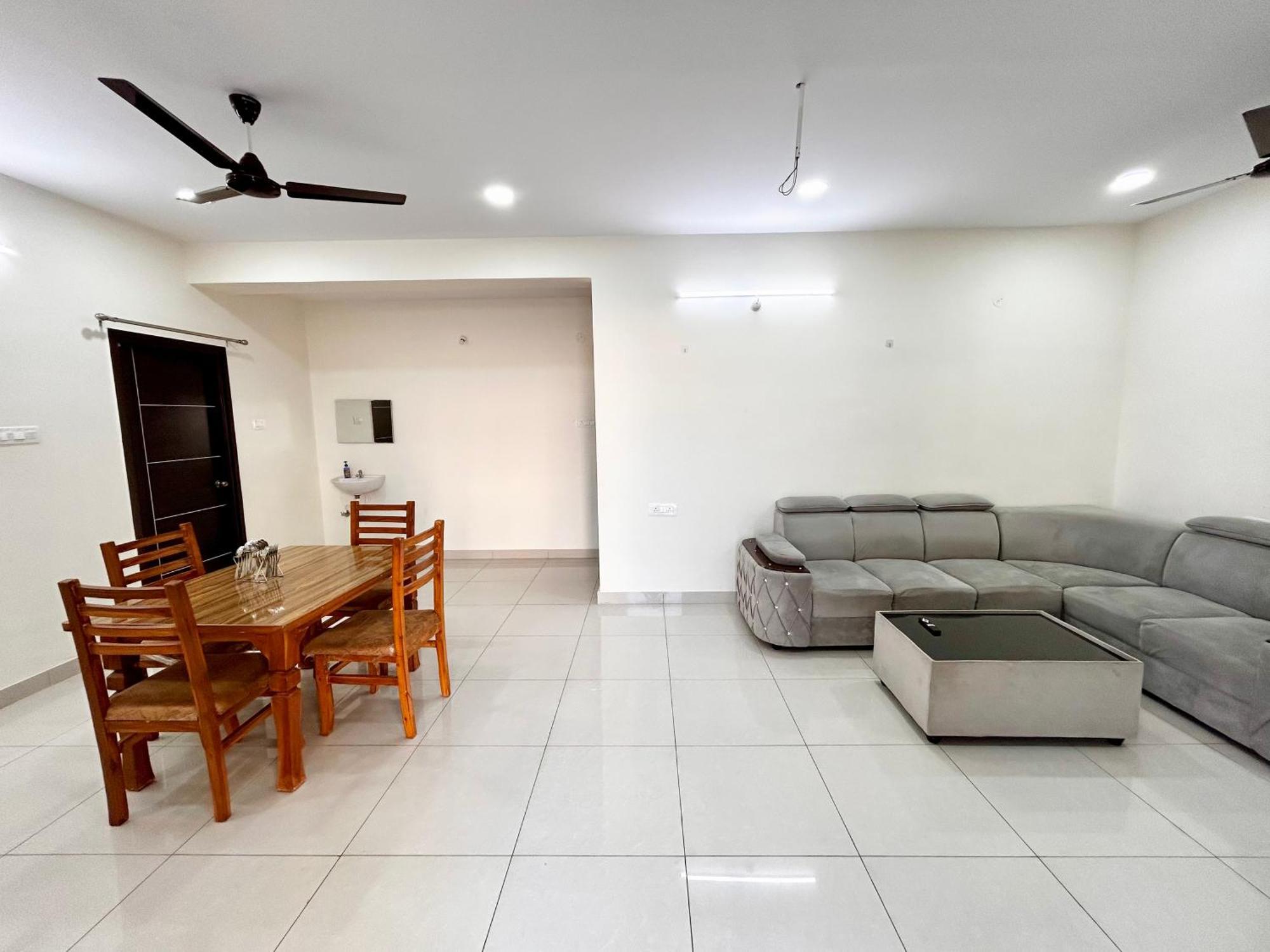 Mee Homes Madhapur Family Fully Furnished 2 Bhk Premium Flats Pent House Apartment *
